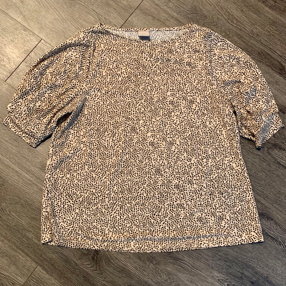 Spotted blouse